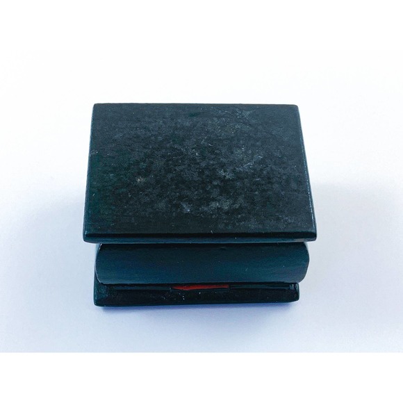 Vintage Black Lacquer Russian Folk Art Wooden Box - Size for Pills or Rings - Picture 6 of 10